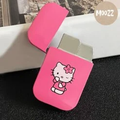 Briquet Moozz® Hello Kitty Avec Flamme Rose - Connu De TikTok - Rechargeable Et Coupe-vent 11 Briquet Moozz® Hello Kitty Avec Flamme Rose - Connu De TikTok - Rechargeable Et Coupe-vent -Grill Feu Maison 1200x1198 49