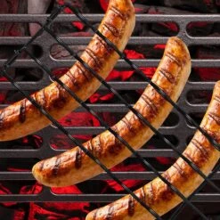 Relaxdays Pince à Saucisses - Support à Saucisses - Pour Barbecue - Grill à Saucisses - Pour 6 Saucisses -Grill Feu Maison 1200x1200 1152