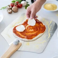 Bymouna - Set - Pelle à Pizza - 30,5 CM Et 25,5 CM - Inox/Bois De Chêne - Coupe-pâte - Couteau à Pizza - Coupe-pizza - Spatule - Wiegemes -Cutter -Grill Feu Maison 1200x1200 1270