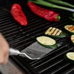 Boska Burger & Veggie BBQ Tools Monaco+ - 2 Accessoires De Vêtements Pour Bébé Pour Barbecue - Coffret Cadeau - Passe Au Lave-vaisselle -Grill Feu Maison 1200x1200 1374