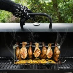 Grille D'ailes De Poulet Navaris Pour Le BBQ - Support De Cuisse De Poulet Avec égouttoir - Accessoire De Gril Et De Barbecue Pour 14 Pièces De Poulet - Acier Inoxydable 13 Grille D'ailes De Poulet Navaris Pour Le BBQ - Support De Cuisse De Poulet Avec égouttoir - Accessoire De Gril Et De Barbecue Pour 14 Pièces De Poulet - Acier Inoxydable -Grill Feu Maison 1200x1200 2064