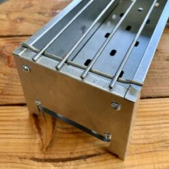 Spiedini Saté-bbq Bali 40 Mini - Petit Barbecue à Charbon étroit Avec Grille Horizontale Pour Satay Ou Autres Brochettes - 40 Cm De Long, 11 Cm De Large, 14 Cm De Haut - Idéal Pour Jardin Ou Cheminée, Ou Balcon - Matériau : Fer Aluminisé 15 Spiedini Saté-bbq Bali 40 Mini - Petit Barbecue à Charbon étroit Avec Grille Horizontale Pour Satay Ou Autres Brochettes - 40 Cm De Long, 11 Cm De Large, 14 Cm De Haut - Idéal Pour Jardin Ou Cheminée, Ou Balcon - Matériau : Fer Aluminisé -Grill Feu Maison 1200x1200 263