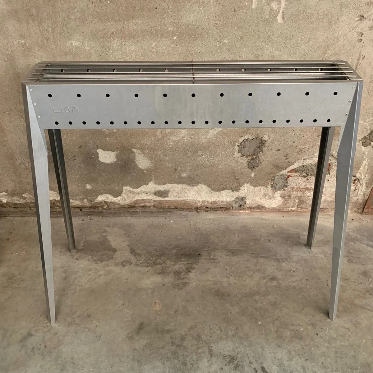 Spiedini Saté-bbq Sumatra 80 - Barbecue à Charbon Double Paroi Avec Grille Horizontale Pour Satay Ou Autres Brochettes - 80 Cm De Long, 11 Cm De Large, 83 Cm De Haut - Matière : Fer Aluminisé 1 Spiedini Saté-bbq Sumatra 80 - Barbecue à Charbon Double Paroi Avec Grille Horizontale Pour Satay Ou Autres Brochettes - 80 Cm De Long, 11 Cm De Large, 83 Cm De Haut - Matière : Fer Aluminisé