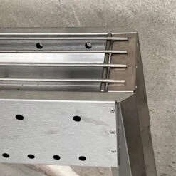 Spiedini Saté-bbq Java 80 - Barbecue à Charbon De Bois De Luxe à Double Paroi Avec Grille Horizontale Pour Satay Ou Autres Brochettes - 80 Cm De Long, 11 Cm De Large, 83 Cm De Haut - Matériau : Acier Inoxydable 15 Spiedini Saté-bbq Java 80 - Barbecue à Charbon De Bois De Luxe à Double Paroi Avec Grille Horizontale Pour Satay Ou Autres Brochettes - 80 Cm De Long, 11 Cm De Large, 83 Cm De Haut - Matériau : Acier Inoxydable -Grill Feu Maison 1200x1200 73