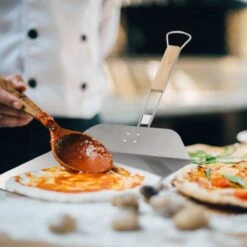 Relaxdays Pelle à Pizza Manche Bois - Pliable - Pelle à Pain Inox - Four Pelle à Pizza -Grill Feu Maison 1200x1200 868