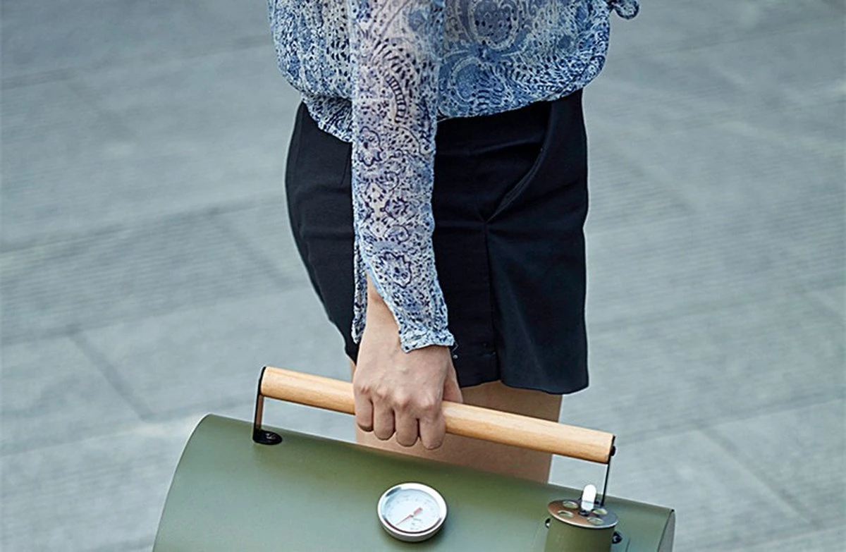 Barbecue à Charbon De Bois - Forme Cylindrique - BBQ D'été - BBQ De Jardin Extérieur Portable Pour 2 à 4 Personnes Camping Pique-nique Viande Savoureuse 15 Barbecue à Charbon De Bois - Forme Cylindrique - BBQ D'été - BBQ De Jardin Extérieur Portable Pour 2 à 4 Personnes Camping Pique-nique Viande Savoureuse – Image 15