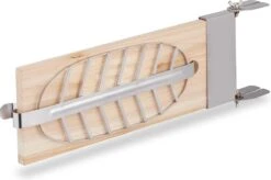 Relaxdays Ensemble De 2 Planches à Saumon Finlandais - Bois De Cèdre - Planche à Fumer Barbecue - Support Ovale - Pinces -Grill Feu Maison 1200x795