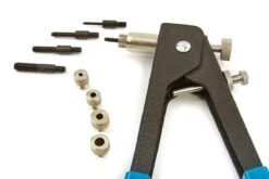 Ensemble De Pinces à écrous Aveugles Et Pinces à Rivets Dans Un étui -Grill Feu Maison 1200x800 102