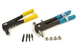 Ensemble De Pinces à écrous Aveugles Et Pinces à Rivets Dans Un étui -Grill Feu Maison 1200x800 103