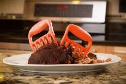 Paws' Ours The Original - Oranje - Griffes De Viande - Griffes De Porc Effiloché -Grill Feu Maison 1200x800 122