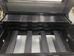 Paralux - Barbecue à Gaz 4 Brûleurs - Acier Inoxydable Avec Grilles En Fonte - Incl. Brûleur Latéral Et Plaque De Cuisson En Fonte -Grill Feu Maison 1200x899 11