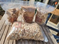 Paquet De Bois à Fumer En Chêne Avec Morceaux / Copeaux / Papillon De Fumée / Boucles -Grill Feu Maison 1200x899 52