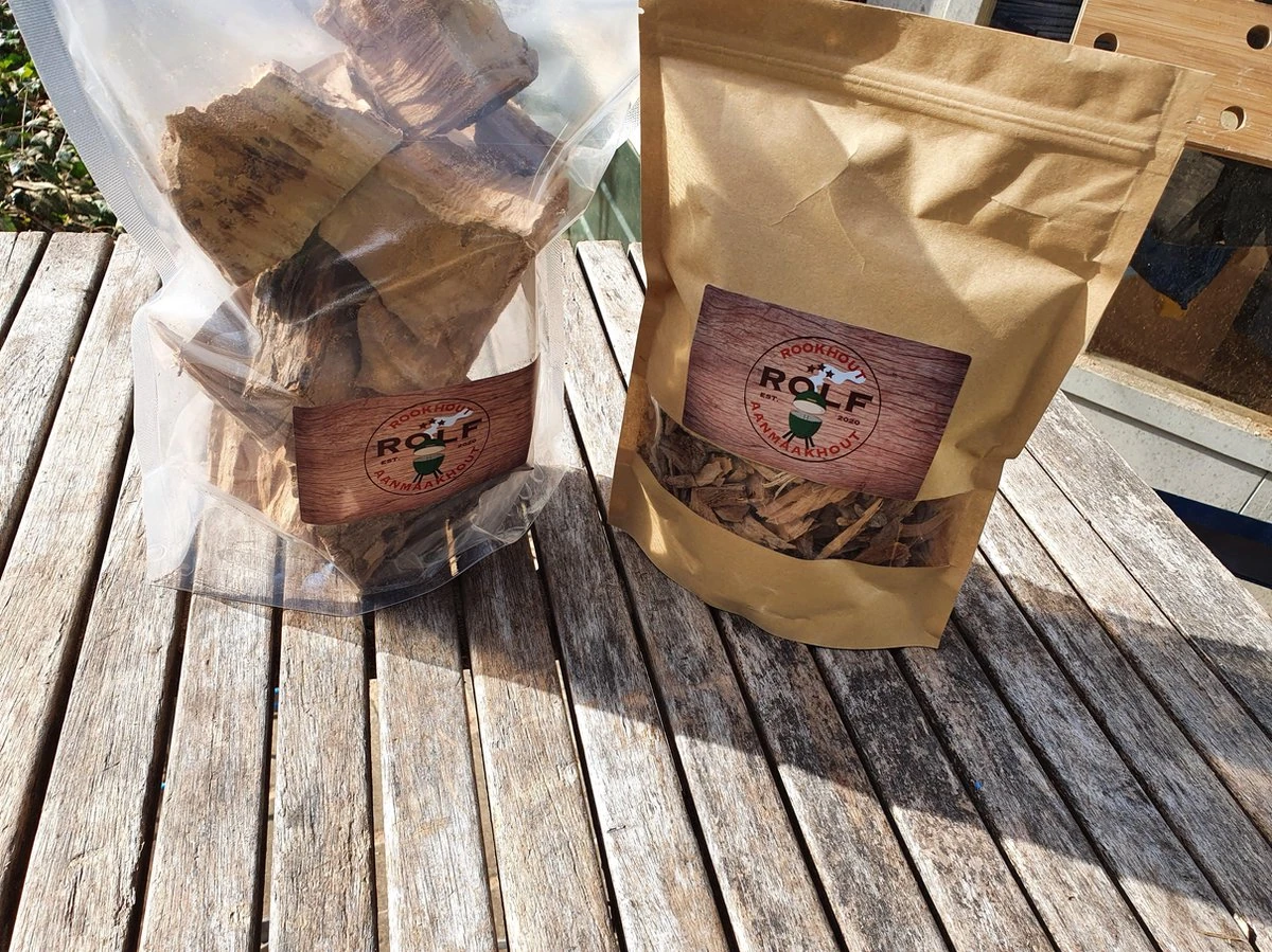 Gamme De Morceaux De Bois Fumé Au Whisky / Papillon De Fumée