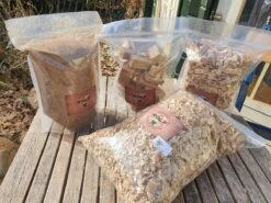 Assortiment De Bois De Hêtre En Morceaux / Chips / Mite De Fumée / Copeaux