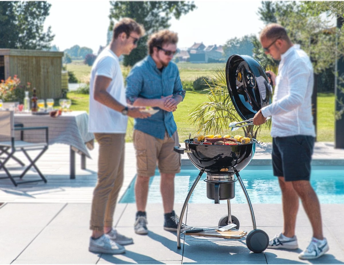 NATERIAL - Barbecue à Charbon PHOENIX BETA II - 8 Personnes - Ø 57 Cm - H. 108 Cm - Acier émaillé - Zwart - Kogelbarbecue 7 NATERIAL - Barbecue à Charbon PHOENIX BETA II - 8 Personnes - Ø 57 Cm - H. 108 Cm - Acier émaillé - Zwart - Kogelbarbecue – Image 7