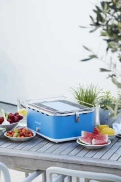 Barbecook Carlo - Barbecue Au Charbon De Bois - Barbecue De Table - Sac De Transport - Compact - Ventilateur - 38,5 X 28,5 Cm - 6 P. - Bleu -Grill Feu Maison 799x1200 9