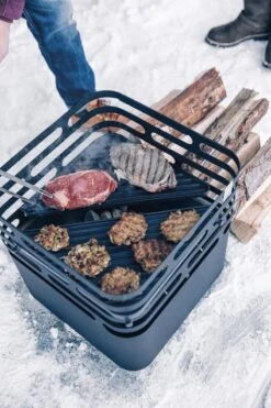 Höfats Cube Fire Pit Plancha - Fonte - 50x28x3 Cm - Noir -Grill Feu Maison 800x1200 20