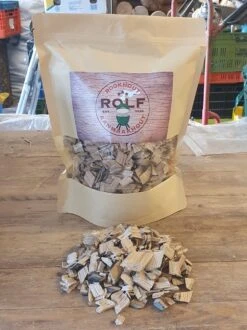 Assortiment D'amandes Fumées, Agrumes, Vignes, Pêche, Fûts De Vin Rouge, Whisky, Olive