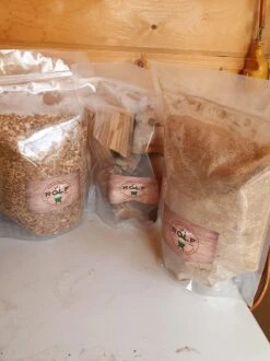 Assortiment De Bois Fumé à La Pomme / Copeaux / Papillon De Nuit