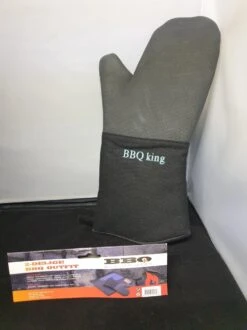 2 BBQ Pièce Outfit Une Boîte à Gants Avec Une Aire De Trafic.